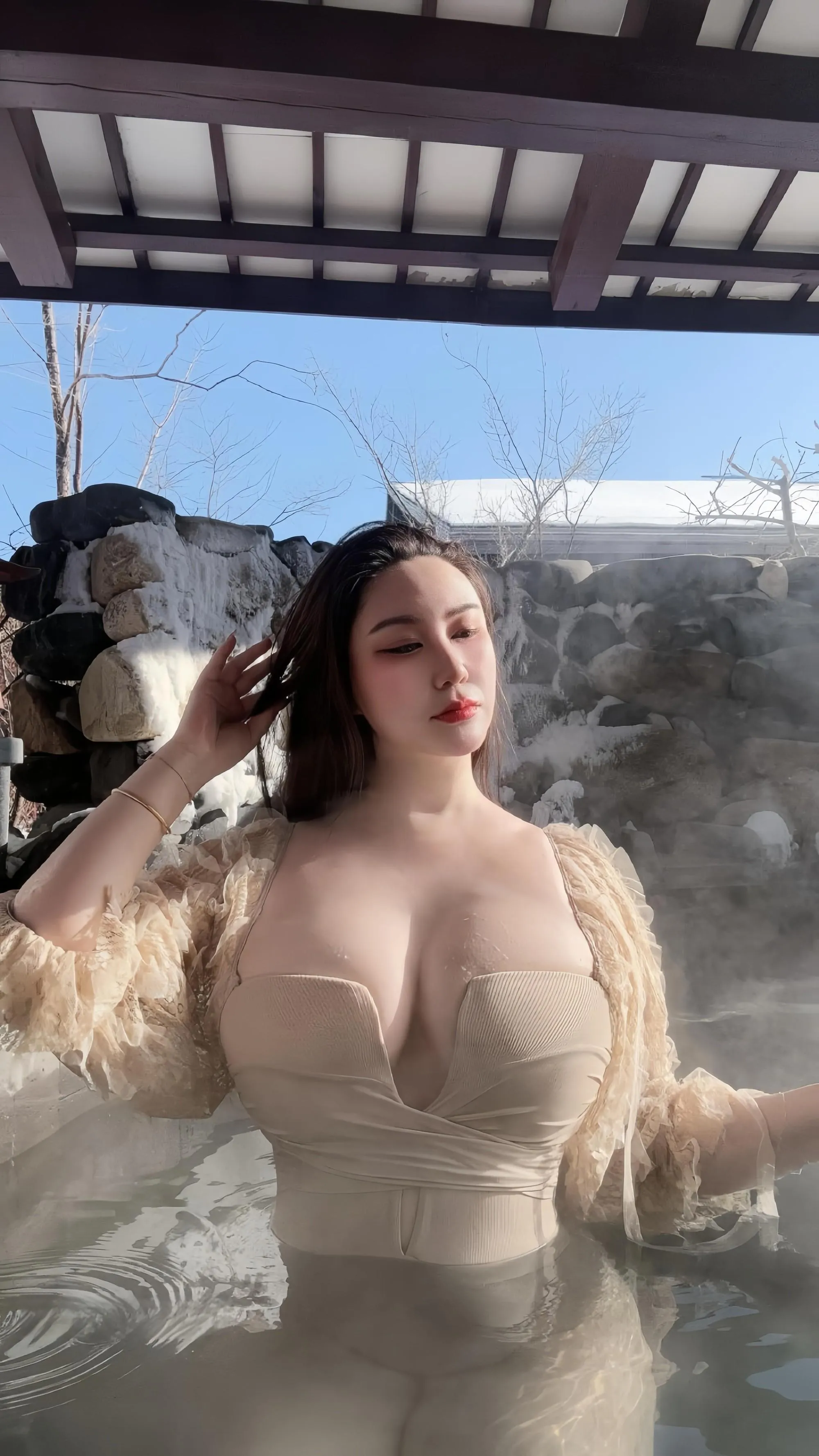 MIYA – NO.029 温泉比基屁 [30P]插图8